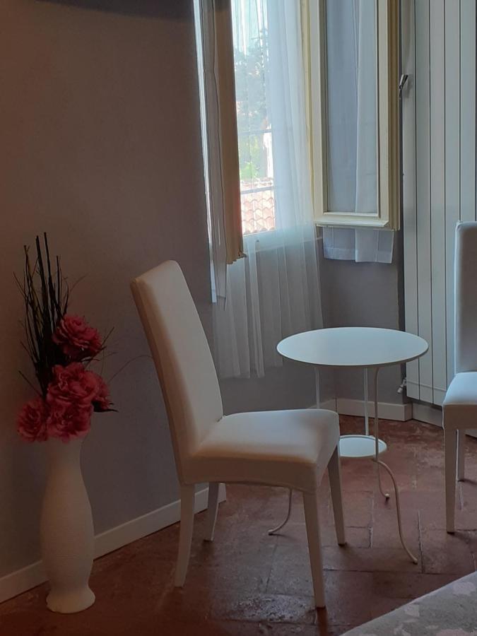 Vicolo Del Nido B&B Paderno Franciacorta Exteriör bild