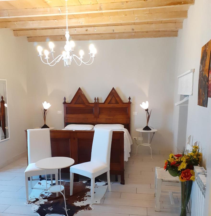 Vicolo Del Nido B&B Paderno Franciacorta Exteriör bild