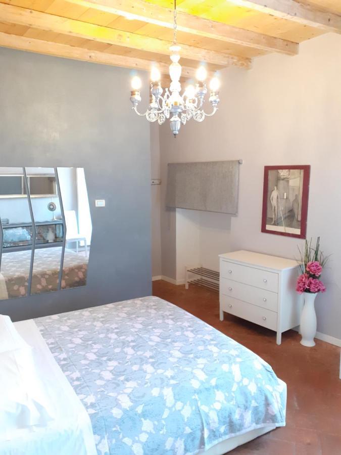 Vicolo Del Nido B&B Paderno Franciacorta Exteriör bild
